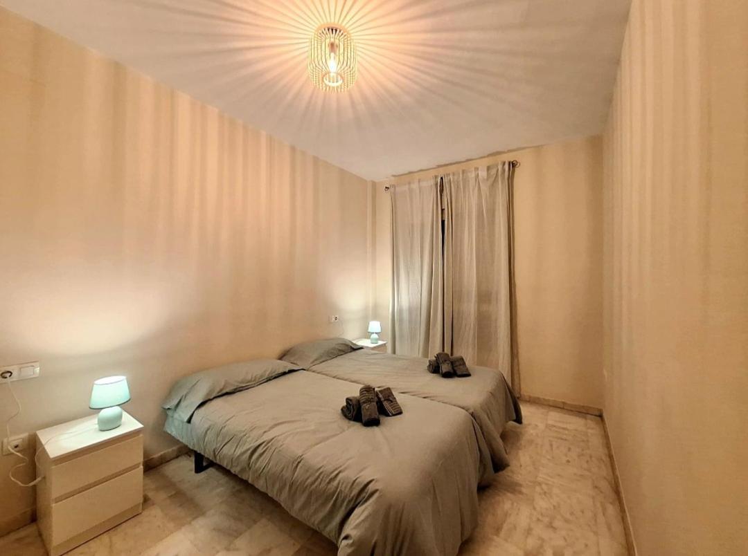 Apartamento Triana เซบีญา ภายนอก รูปภาพ