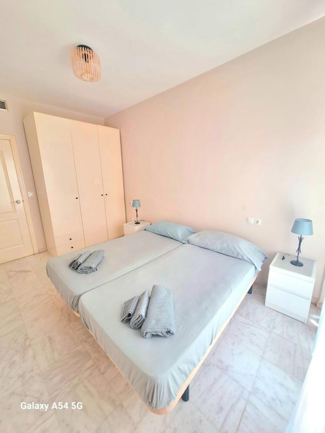 Apartamento Triana เซบีญา ภายนอก รูปภาพ